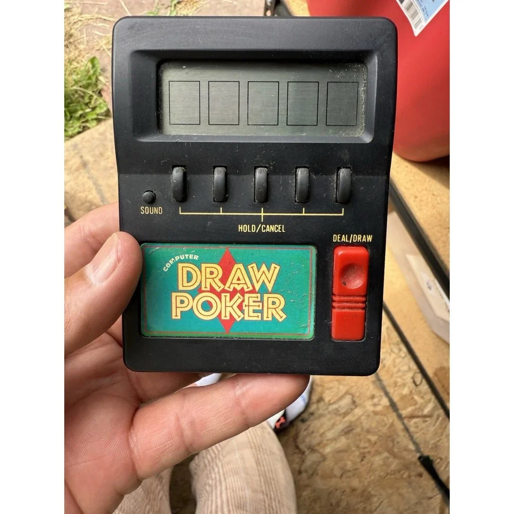 Electronic Computer Draw Poker Handheld Game‎ Item No 06904 - Works!